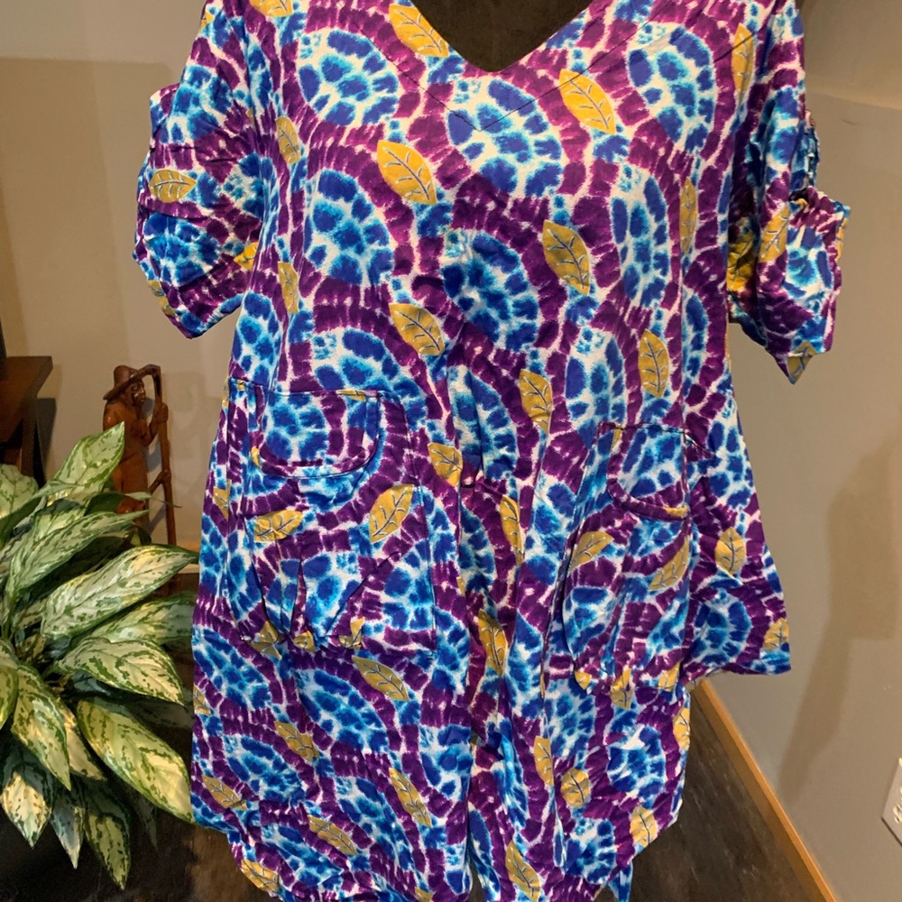 Vibrant Tie-Dye Women's Top

G1 0226